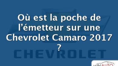 Où est la poche de l’émetteur sur une Chevrolet Camaro 2017 ?